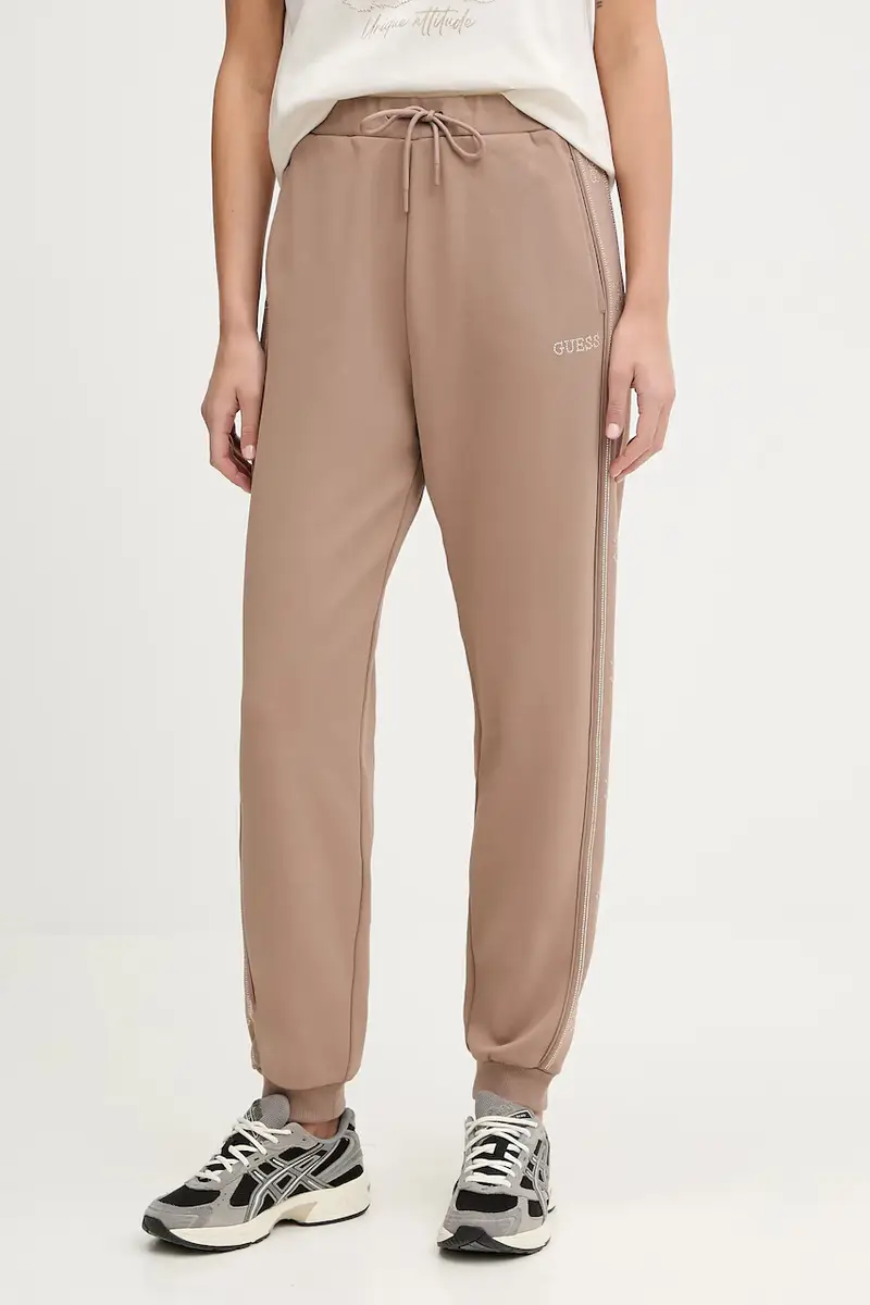 Guess pantaloni tuta OCTAVIA donna colore marrone con applicazione V5BB23 KCX22