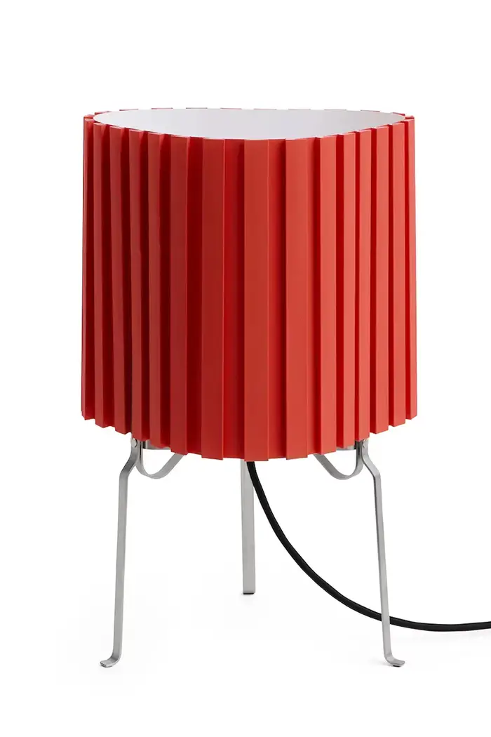 Hay lampada da tavola in plastica 37 x 24 cm Rosso