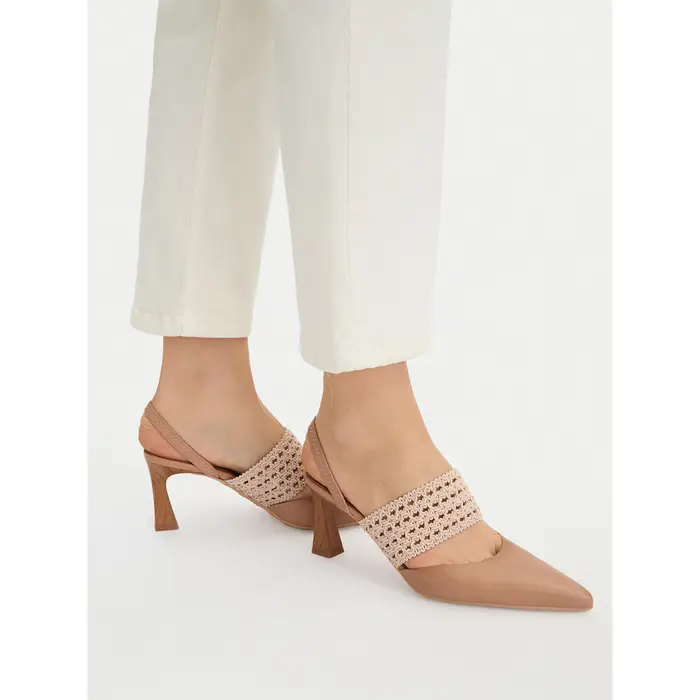 Hispanitas Décolleté HV264779 C002 Beige