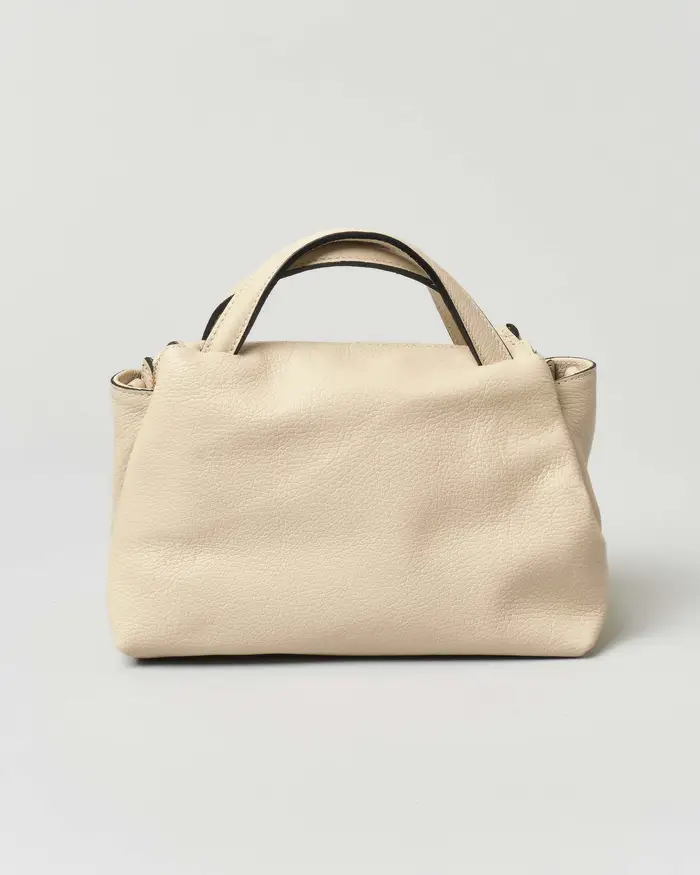 Borsa a mano piccola in pelle morbida effetto martellato color panna con tracolla più lunga rimovibile