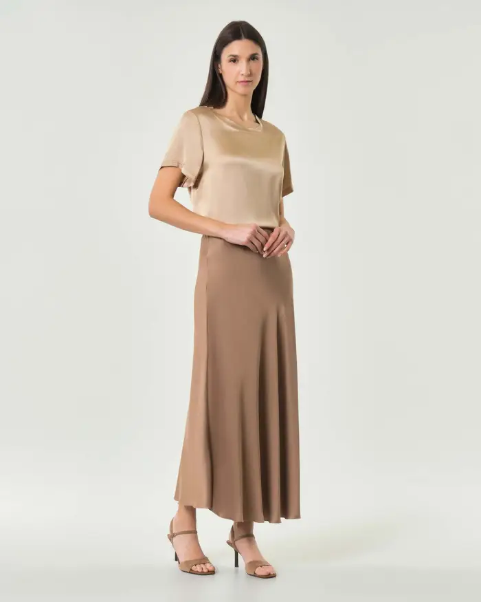 Gonna midi Hlo! écru in satin di pura viscosa con vita elasticizzata