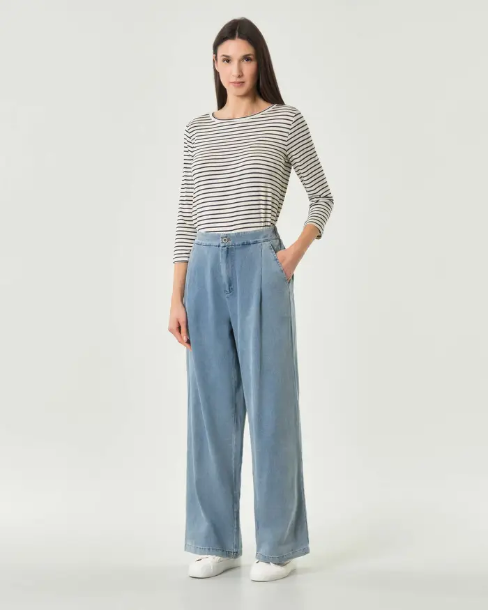 Jeans wide leg Hlo! blu lavaggio super stone wash con pince sul davanti