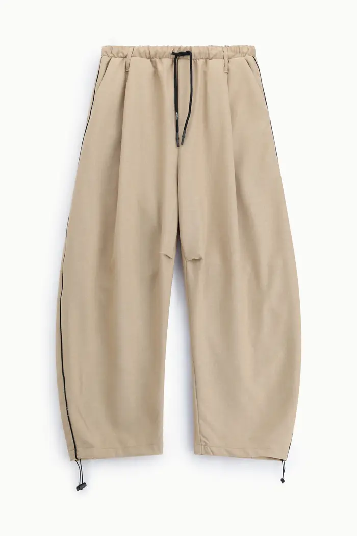 Pantaloni baggy-fit con coulisse e profili a contrasto Corda