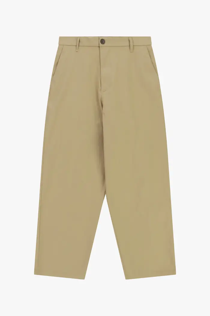 Pantaloni regular-fit con gamba dritta e tasche laterali Cammello
