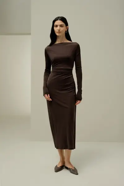 in stock Abito Midi in Jersey di Seta con Ruching Elegante EURCacao