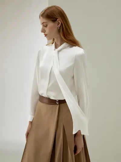 in stock Camicetta in seta con collo a fiocco EURBianco Naturale