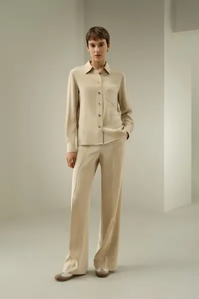 in stock Camicia di seta con colletto a punta EURDuna