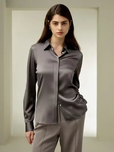 in stock Camicia di seta dalla silhouette elegante EURMercurio