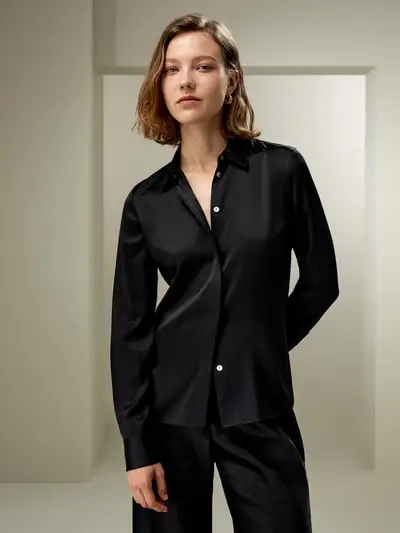 in stock Camicia di seta dalla silhouette elegante EURNero