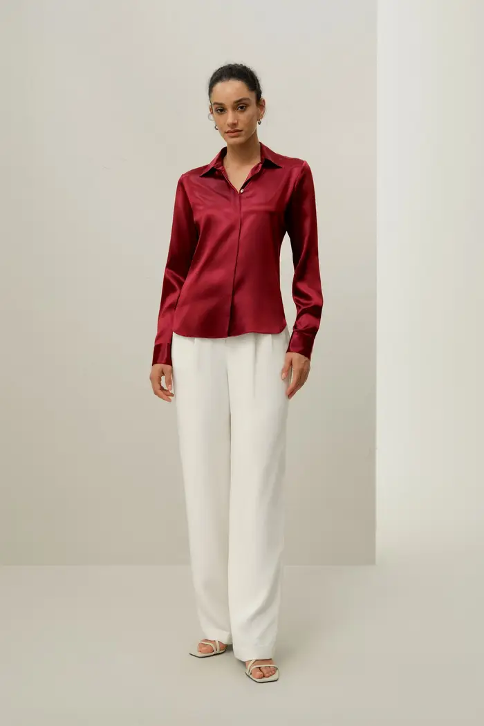 in stock Camicia di seta dalla silhouette elegante EURVioletto Rosso