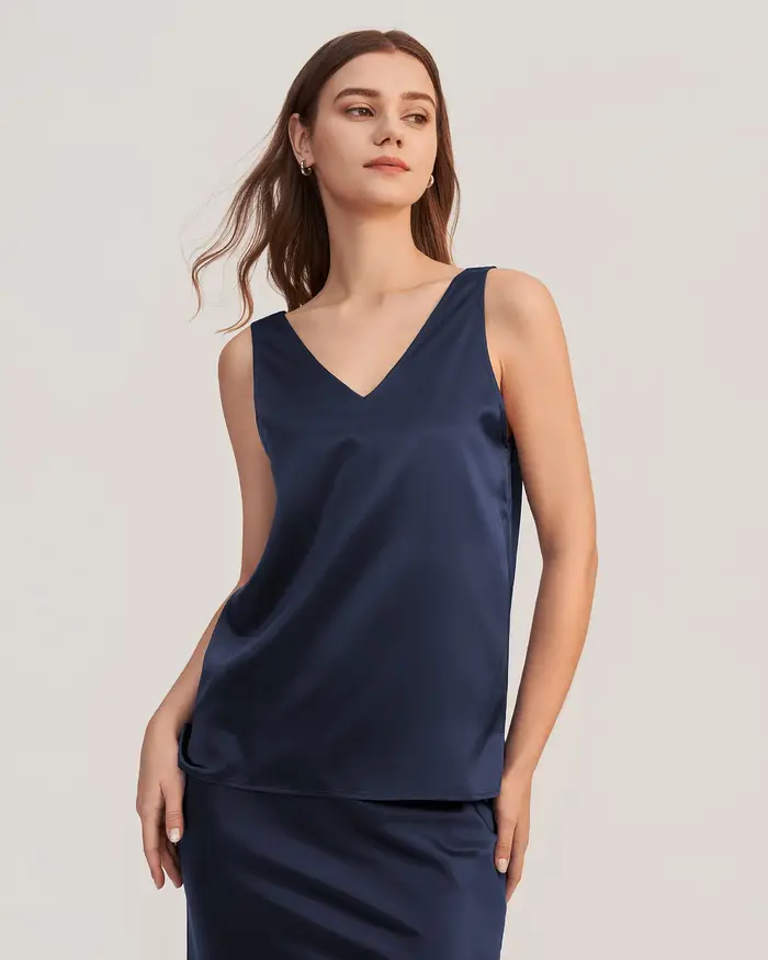 in stock Canotta in seta senza maniche con scollo a V EURBlu