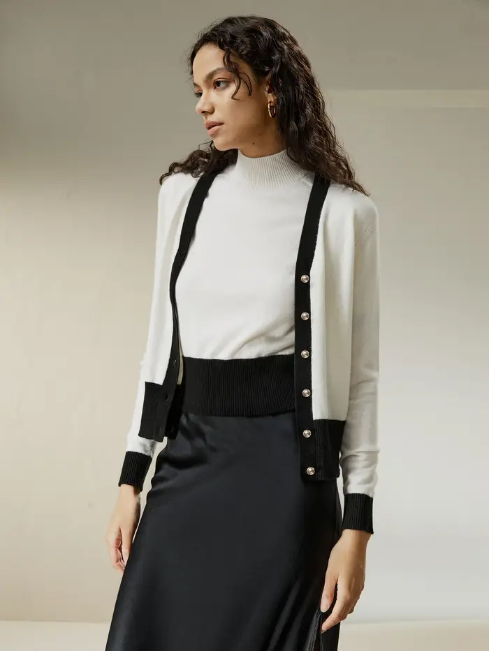 in stock Cardigan Gemini in cashmere con orlo a contrasto EURBianco