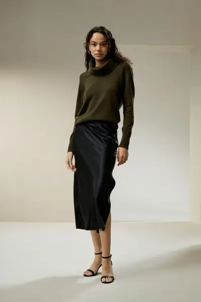 in stock Maglione a collo alto in cashmere EURSafari verde