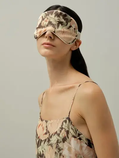 in stock Mascherina per gli occhi con stampa di papavero di lusso realizzata con tessuto Liberty EURSfilata di Papaveri