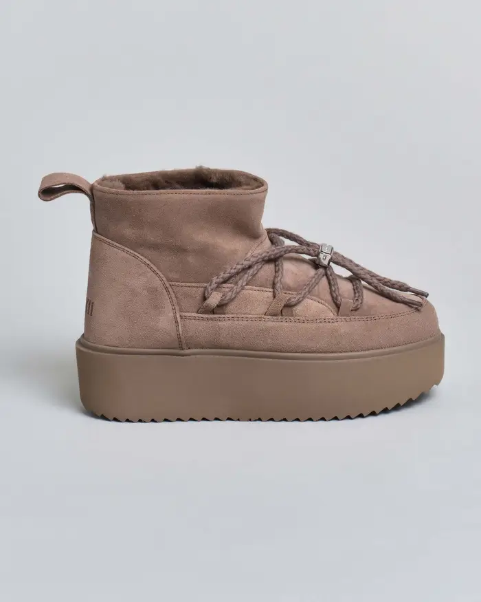 Inuikii Boot Classic Low Platform marroni in pelle scamociata e interno in montone con suola alta