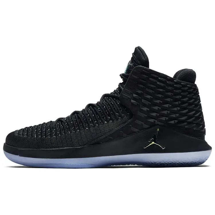 Jordan Scarpe da Basket Air 32 Black Cat Mid Uomo Sneakers AH3348-003 40 5