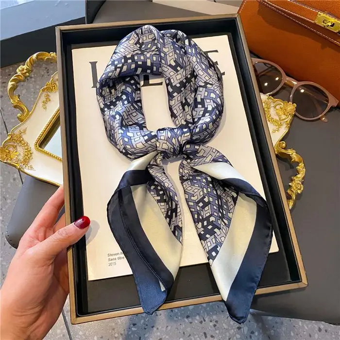 KaiTingu Sciarpa Quadrata in Seta 70*70cm Sciarpa Stampata Donna Raso Fascia per Capelli da Collo Morbida Fazzoletto 70*70cm