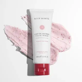 Koji White Exfoliating Face Scrub 1% Walnut Shell Powder 100ml