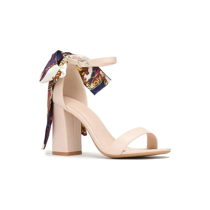 La Modeuse Sandali con tacco 63145_P143440 Beige