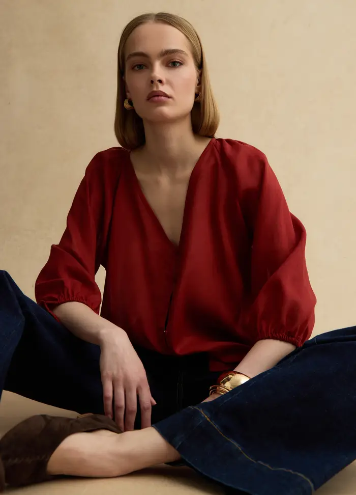 LES COPAINS Camicia Rossa In Misto Ramiè E Lyocell Con Scollo A V Regular Fit, Donna, Rosso
