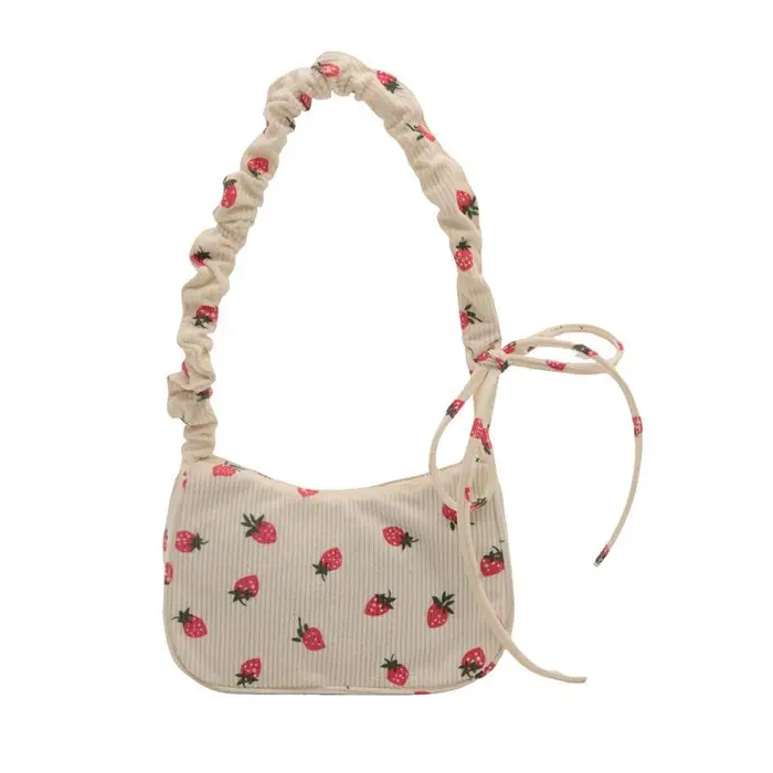 Borsa da ascella da donna piccola in velluto a coste con stampa di fragole, piccola tote, design a mezzaluna, borsa in tessuto ecologico, mini borse a tracolla bianco