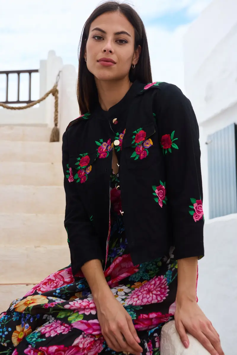 Luna LLena GIACCA CON RICAMI ARTIGIANALI | Colore Nero