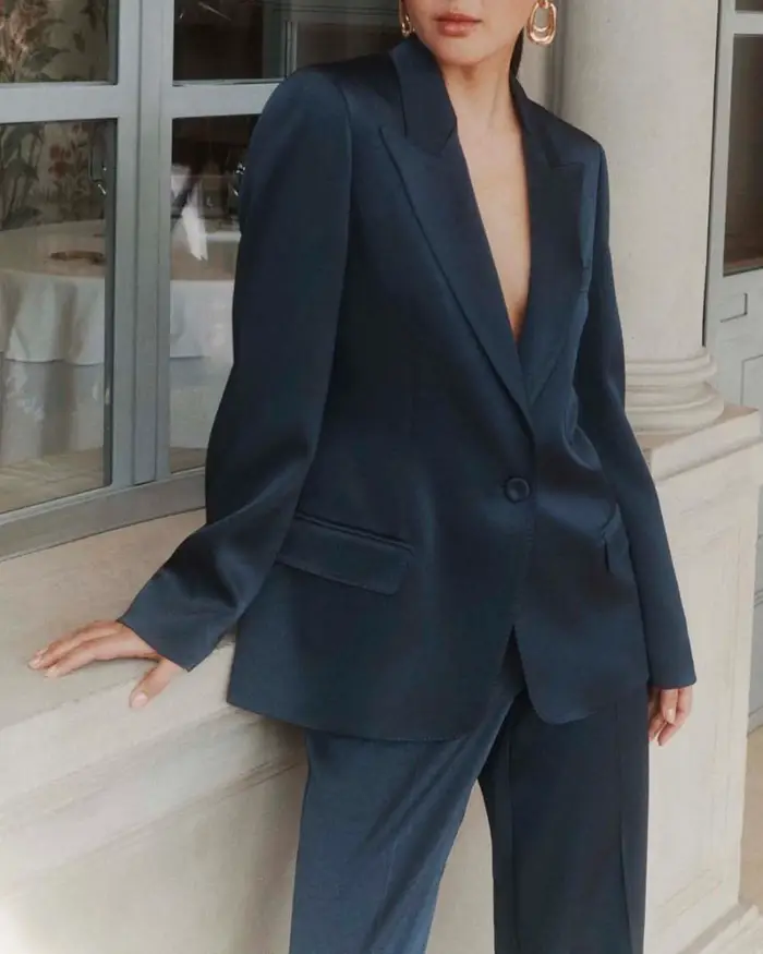 Marella Blazer monopetto blu in satin con rever classico e fianchetti