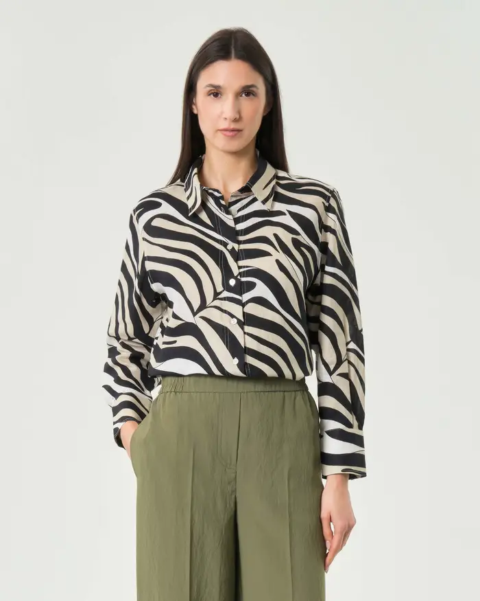 Camicia beige Marella Sport in puro lino con stampa zebrata nera e carrè posteriore