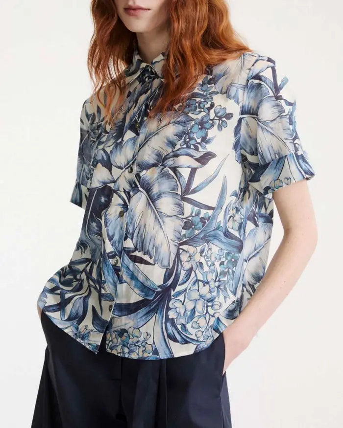 Marella Camicia bianca in mussola di cotone con stampa maxi foliage azzurra