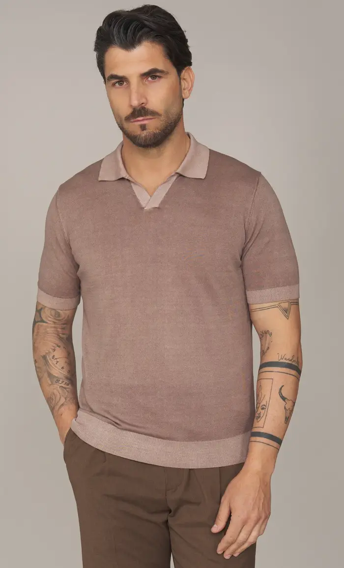 MASQ Polo skipper manica corta in puro cotone lavato, colore fango