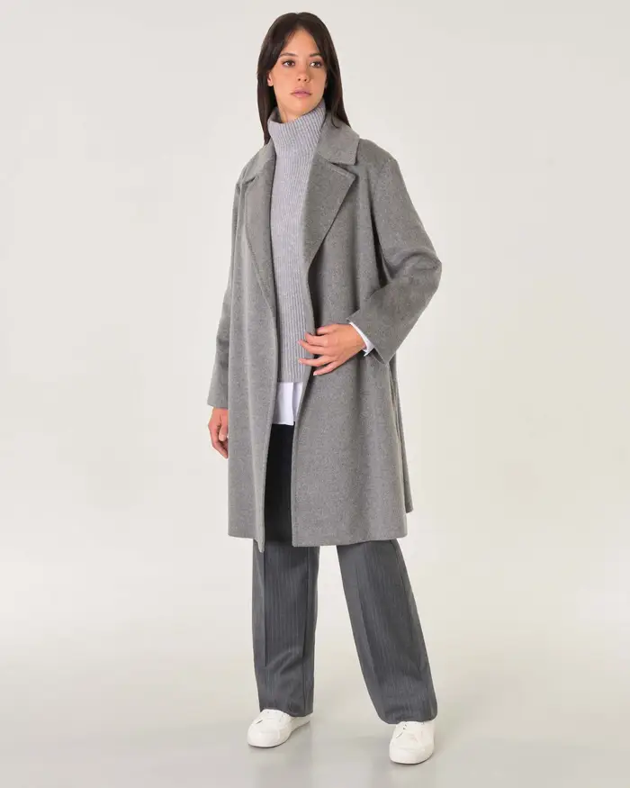 Cappotto lungo a vestaglia Max Mara Studio color cacha in drap di puro cashmere con rever ampio