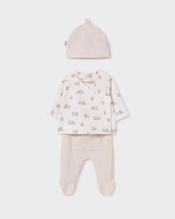 Completo nascita avorio e beige con fantasia animaletti e cappellino