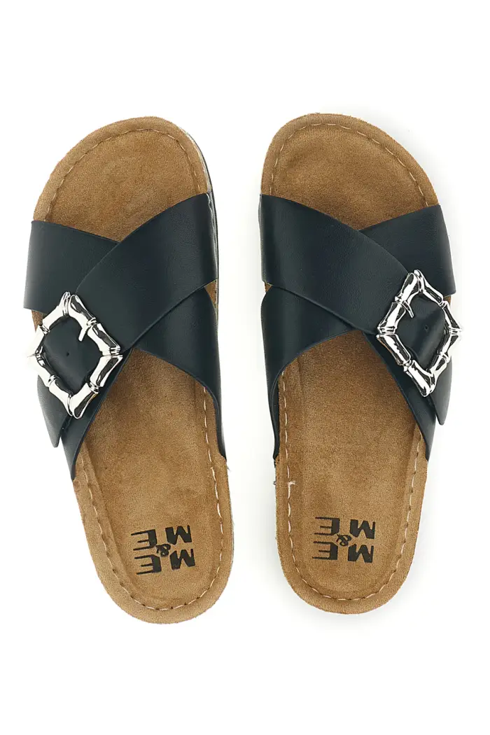 Ciabatte nere con fasce incrociate e fibbia Me & me 3Y861035 [NERO]