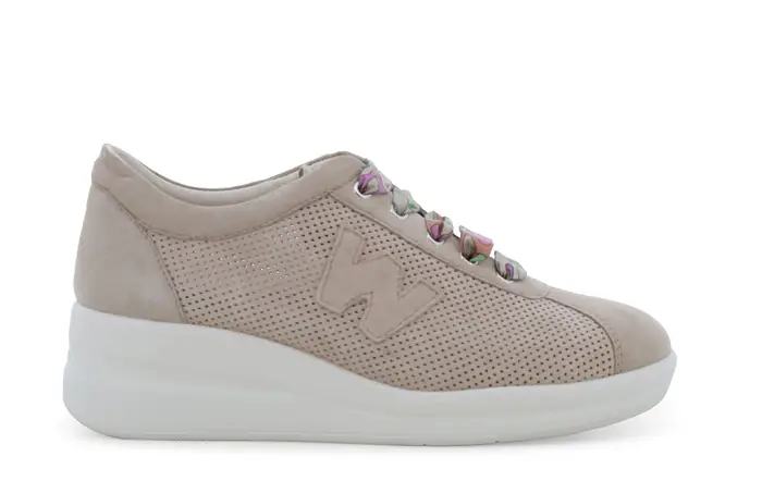 Sneaker walk in camoscio beige cipria con lacci fantasia r20245q