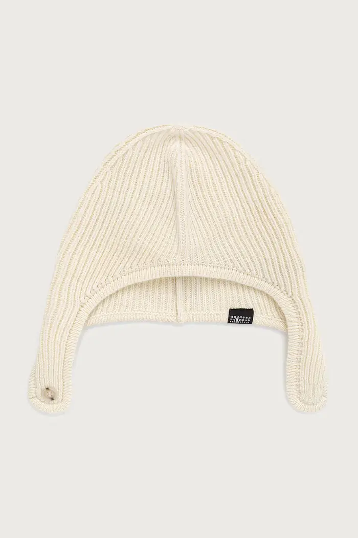 cappello invernale con lana Beige