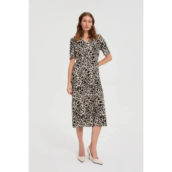 Moodo Vestito da donna Beige
