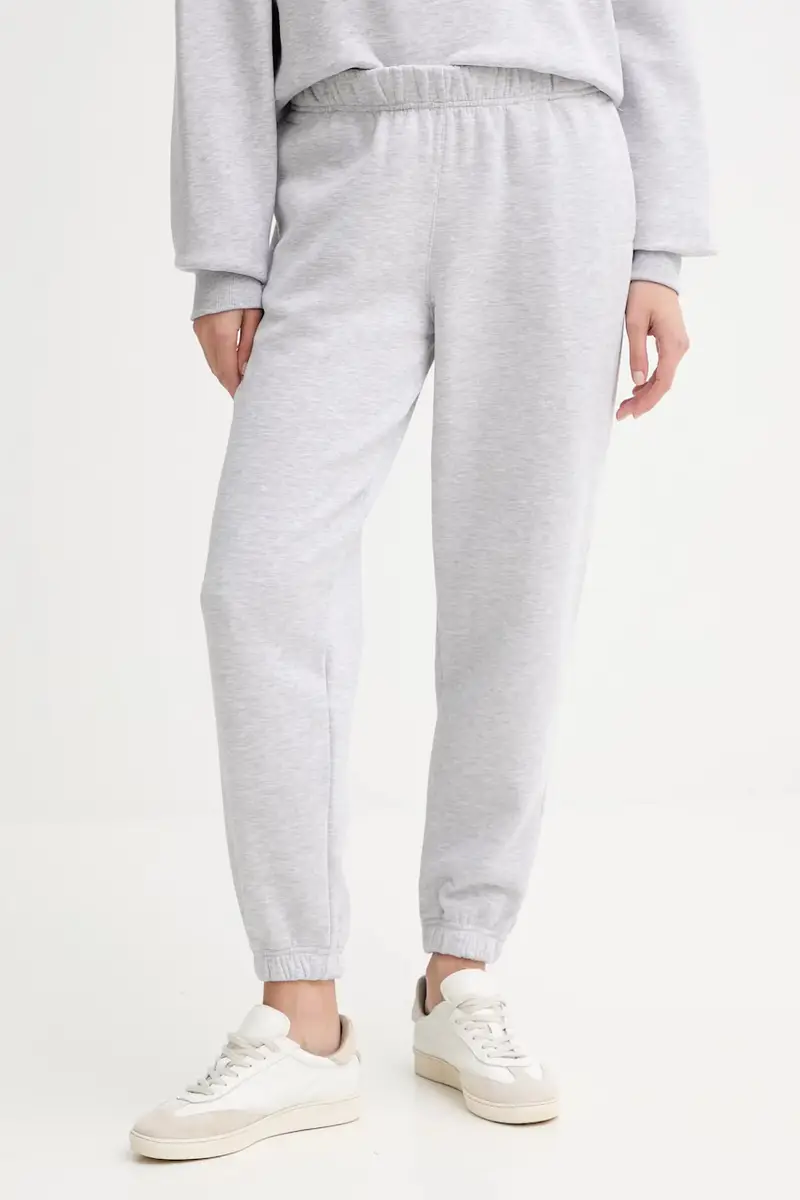 Muuv pantaloni tuta MUUV. x Answear donna colore grigio