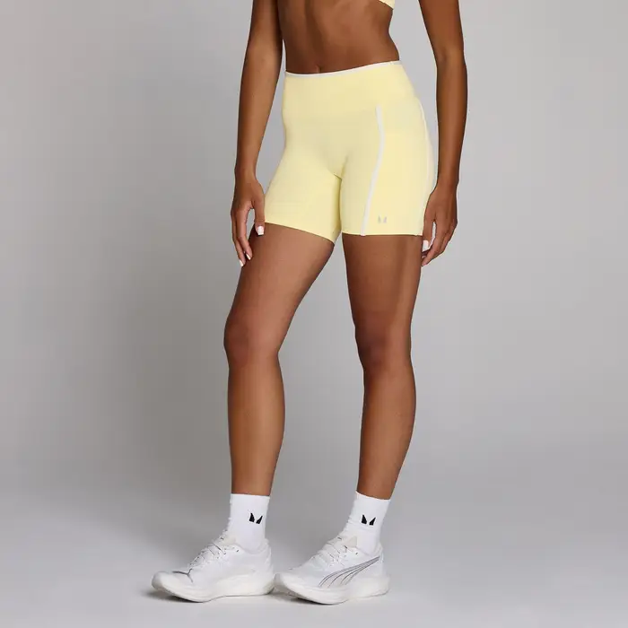 MyProtein Pantaloncini da ciclismo MP donna Velocity con dettagli a contrasto - Crema burro - XXL Giallo