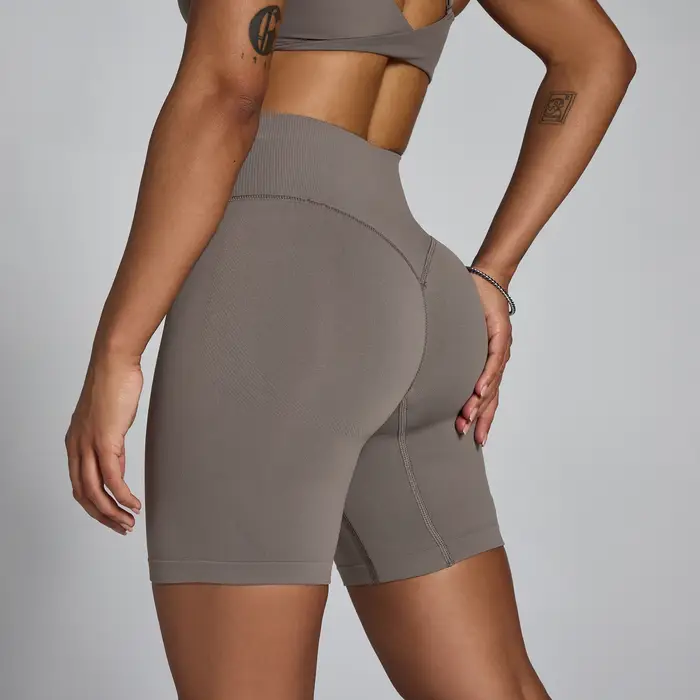 MyProtein Pantaloncini MP donna Tempo Hybrid senza cuciture - Grigio cenere