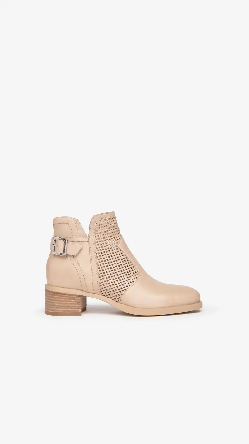 NeroGiardini Outlet Stivaletti Donna in Pelle - Beige