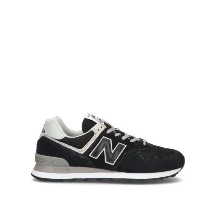574 Sneaker uomo nera in suede Vario