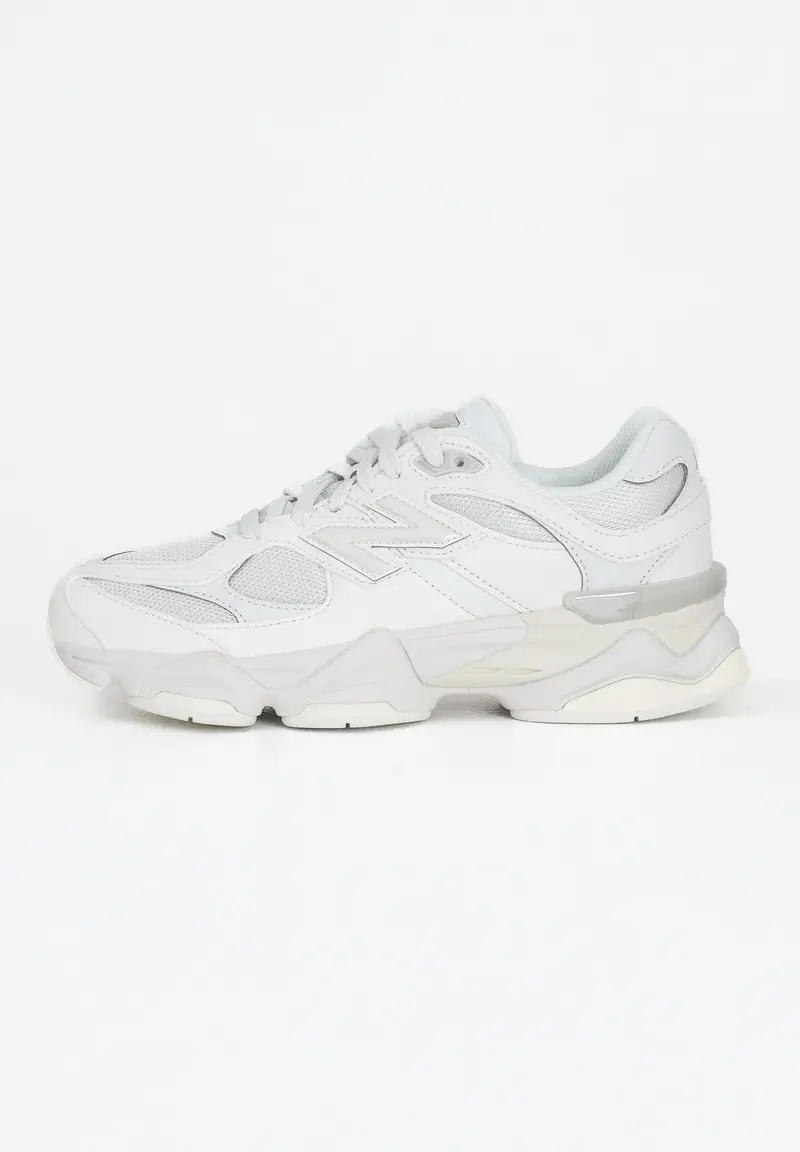 New Balance Sneakers 9060 grigio chiaro per uomo e donna