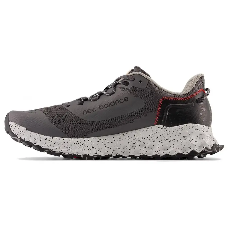 New Balance Sneakers da uomo Fresh Foam Garoé Magnet a macchie Grigio Rosso Vero Nero MTGAROLG 41 5