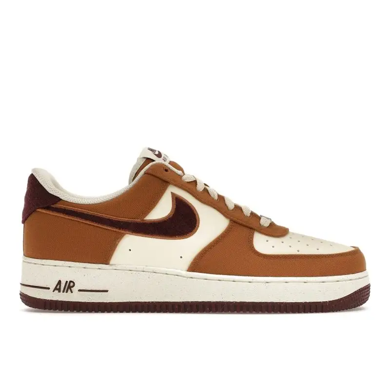 Air Force 1 07 LV8 Notebook Doodle Pack - Light British Tan Uomo Sneakers Marrone Latte di Cocco Gomma Marrone Scuro FQ8713-200 40