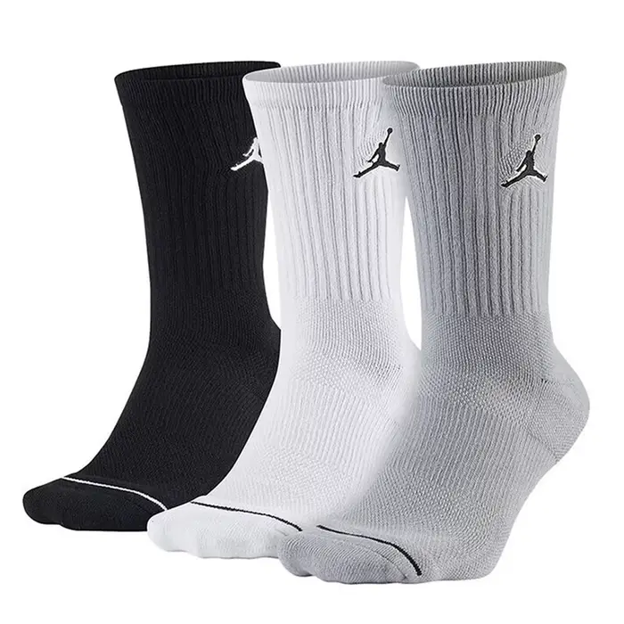 Nike () Confezione da 3 calzini per uomo e donna calzini casual traspiranti Air Jordan Training, calzini sportivi a metà polpaccio