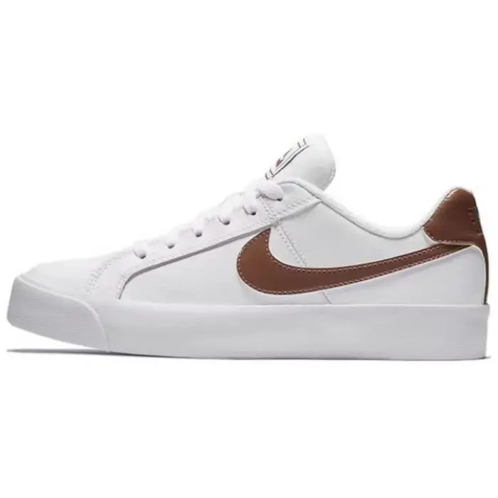 Court Royale AC Bianco Malva Affumicato (Da donna) Sneakers da Donna AO2810-101 39