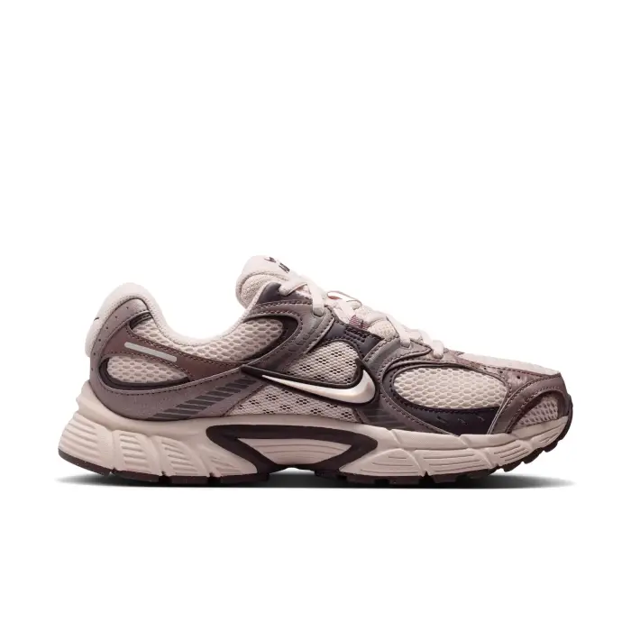 Sneakers da donna Nike V5 RNR SE Rouge