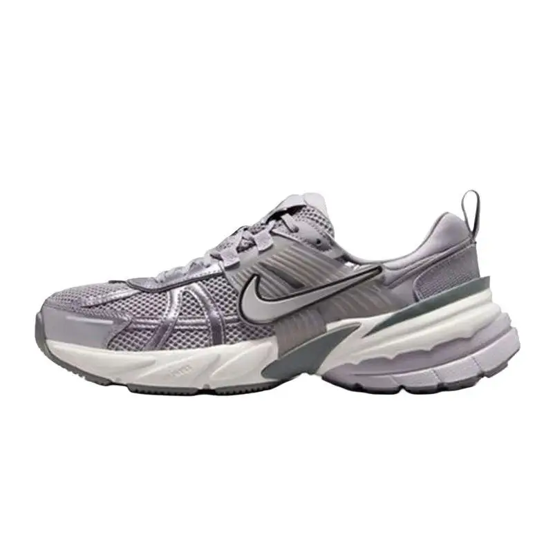 Nike V2K Run Grigio Cemento Sneakers da Donna Peltro FD0736-008 36 5