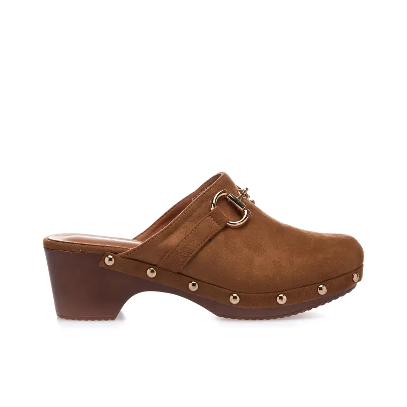 OBSEL Zoccoli marroni chiusi con tacco e plateau