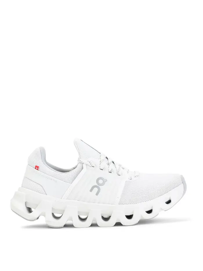 On Running Sneakers pubblicitarie Cloudswift 4 Bianco